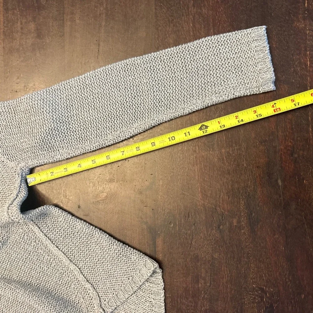 RDI Frost Grey V-Neck Sweater Quilted Elbow Patches High Low Hem Small NWT